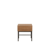 Table d'appoint J-Line dans un salon moderne