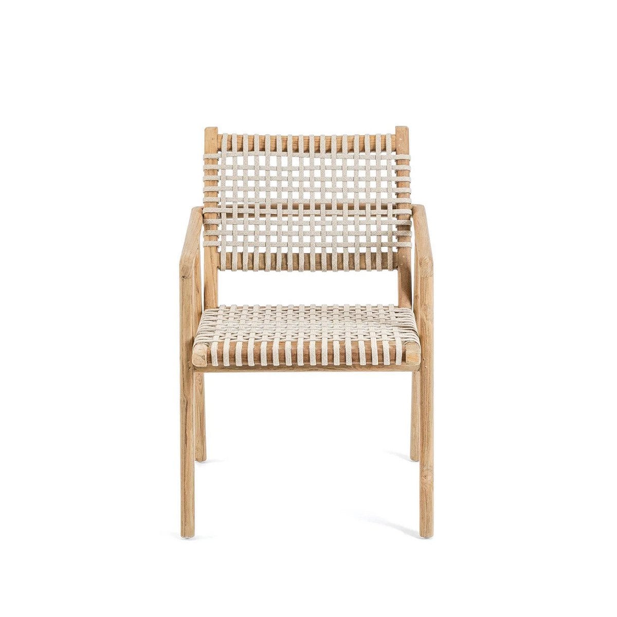 Chaise Trikeri dans une salle à manger moderne, ambiance chaleureuse