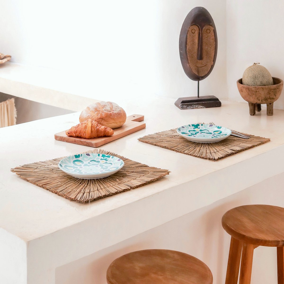 Set de table VARNA sur une table élégante