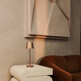 Lot de 8 lampes de table rechargeables cuivre avec station