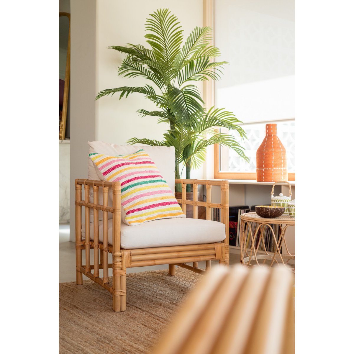 Vue rapprochée du coussin Coco Stripes J-Line en coton mélange