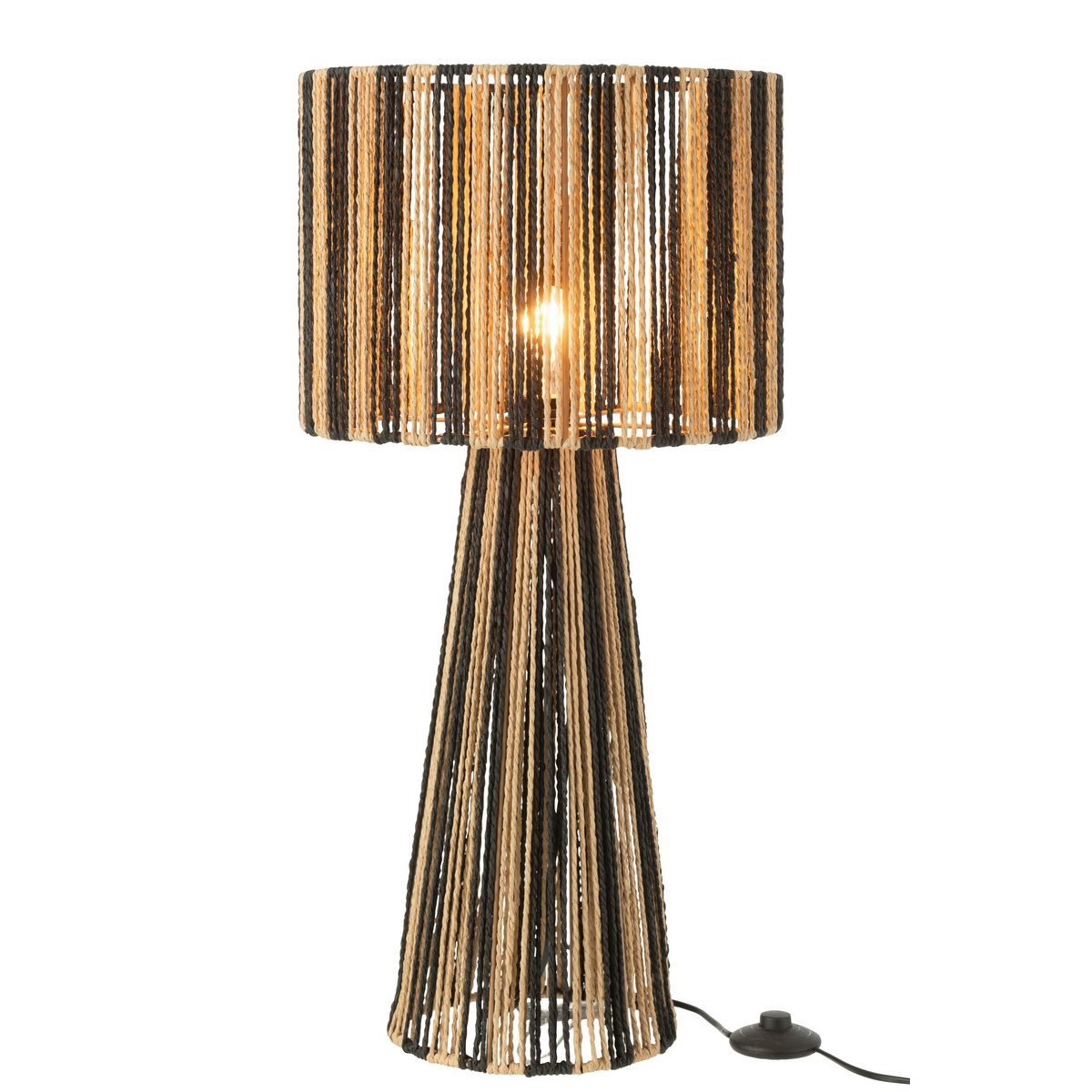 Lampe J-Line Ropes allumée, créant une ambiance chaleureuse