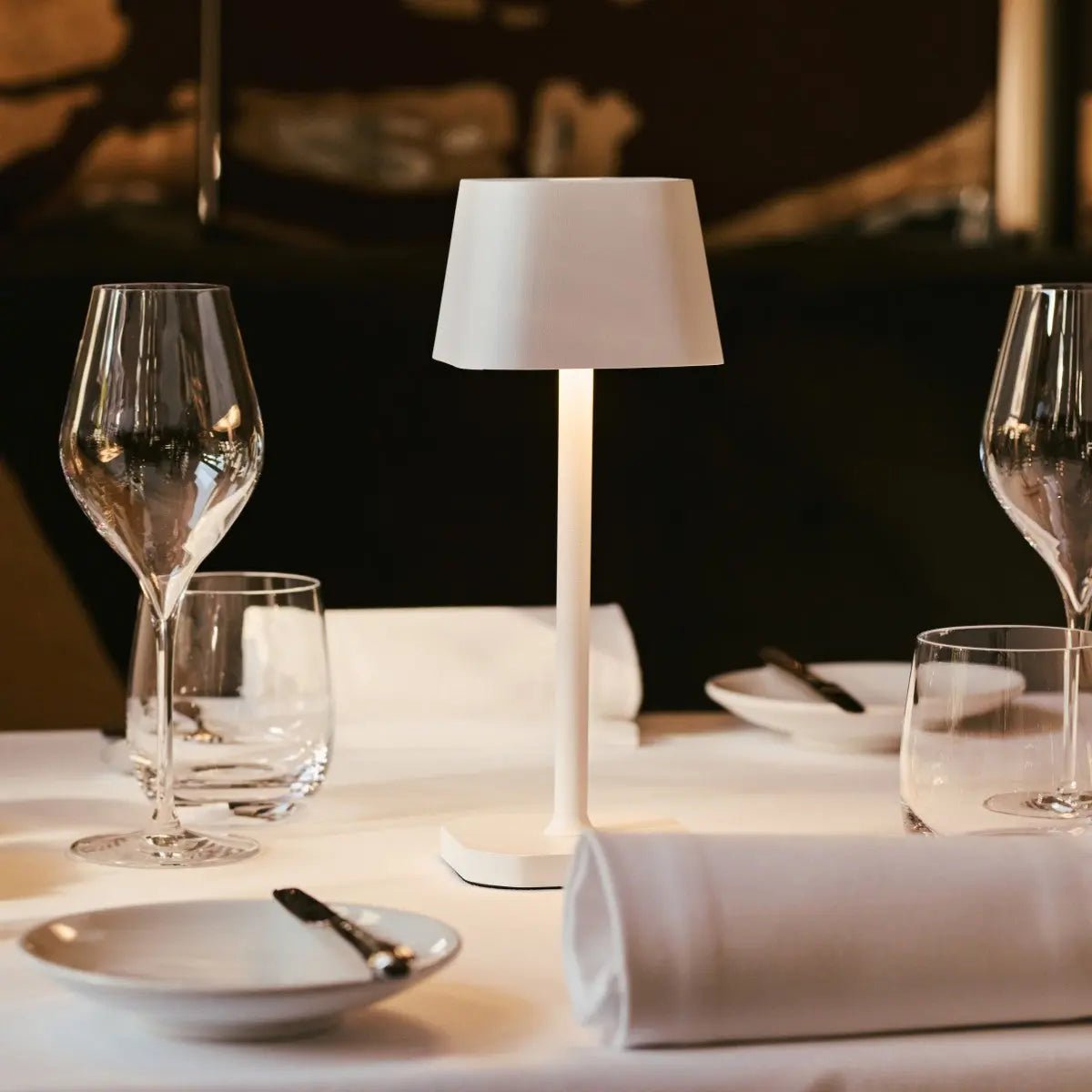Lampe de table rechargeable blanche Ava