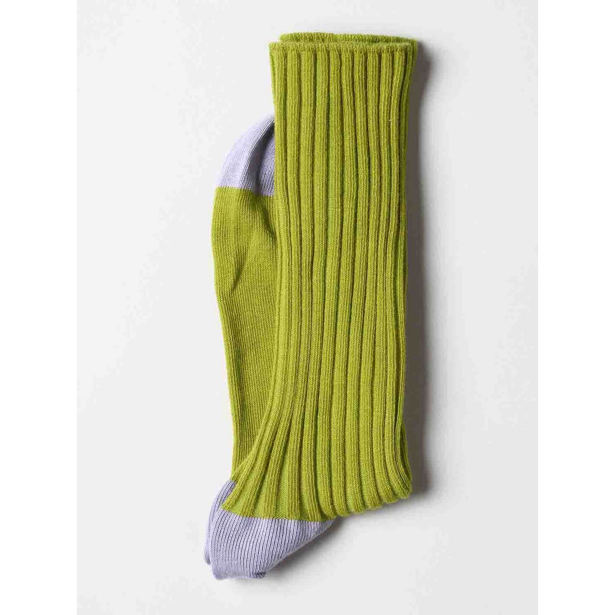 Chaussettes Yvette Pistache - détail de la couleur vibrante