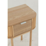 Table de chevet J-Line dans une chambre moderne