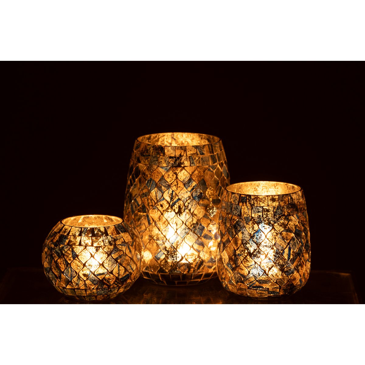 Bougeoir J-Line Mosaic, mise en scène dans un salon chic