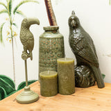 Ornement toucan en terre cuite vert