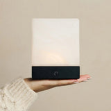 Lampe en bois sans fil noire Yce