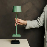 Lampe de table rechargeable verte Wouter Sage