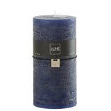 Bougie cylindrique J-Line en bleu profond, design élégant et moderne