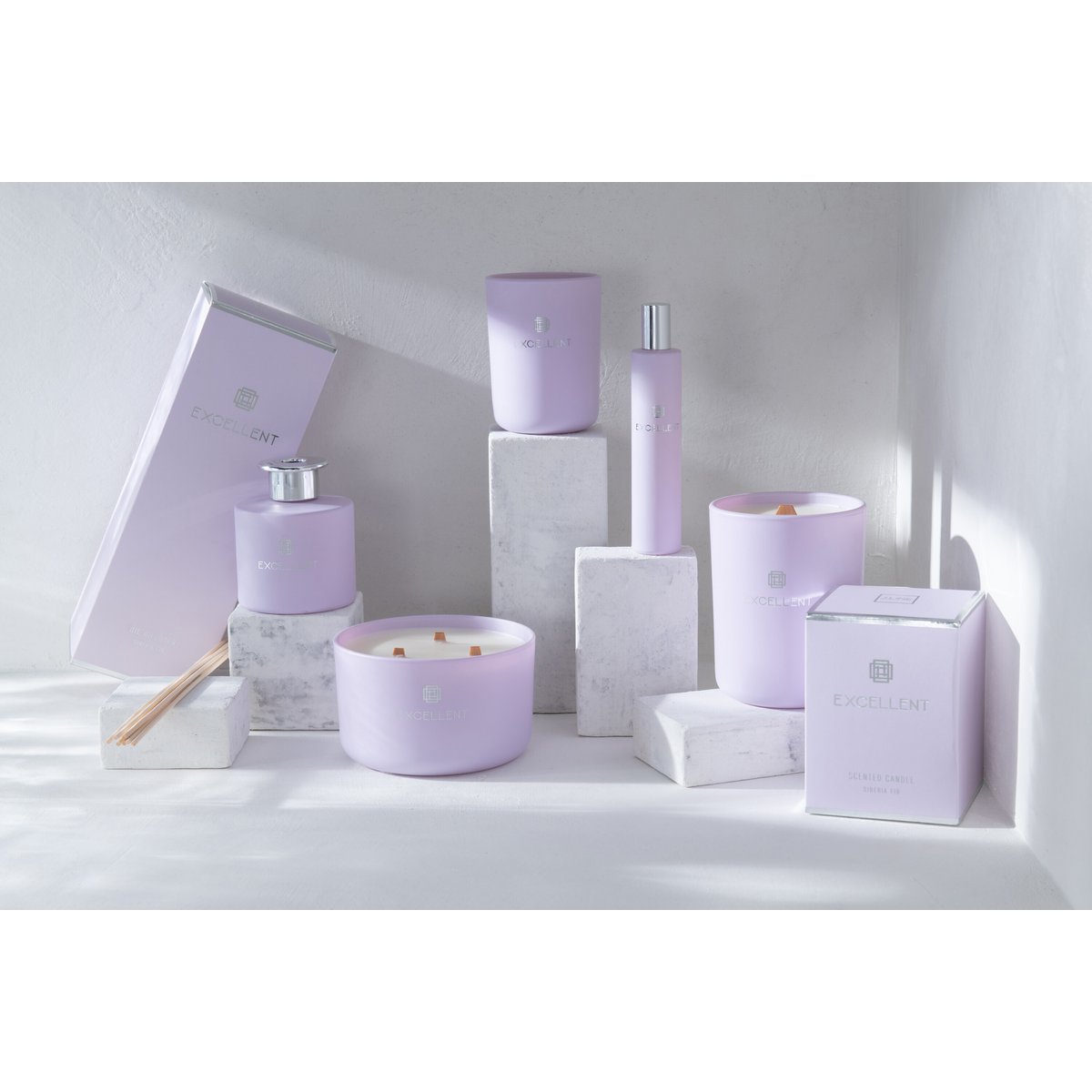 Détail du flacon en verre du parfum J-Line