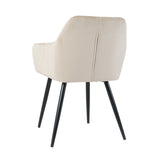 Fauteuils en velours dans un salon moderne
