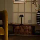 Lampe de table rechargeable noire Ava