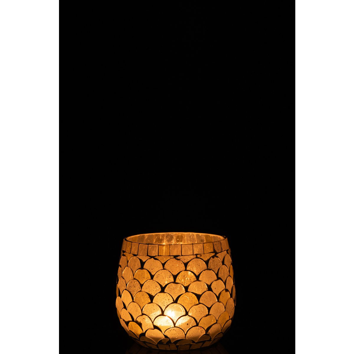 Bougeoir J-Line Mosaic sur une table, ajout de style classique