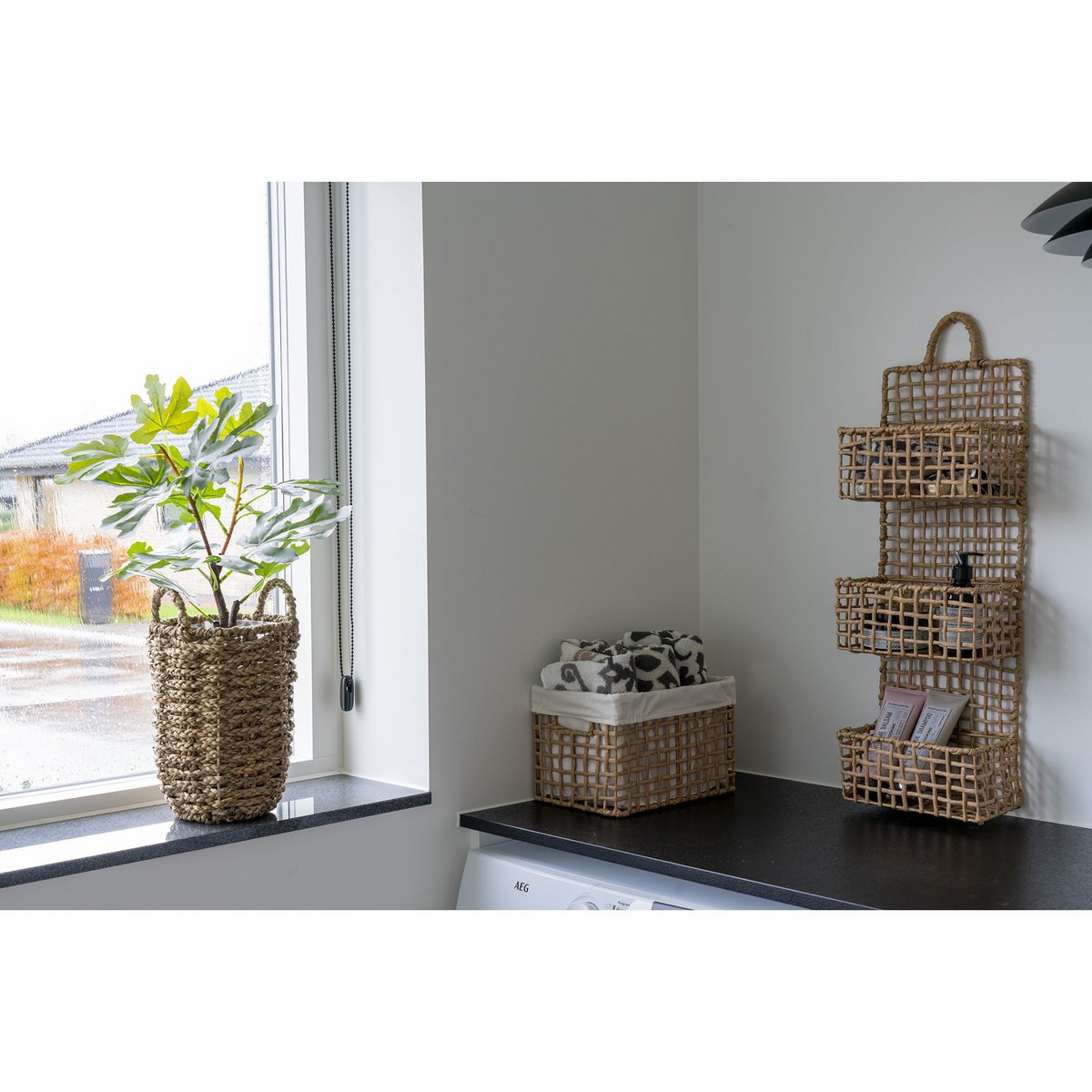 Étagère Sines en papier naturel, détail de texture et finition