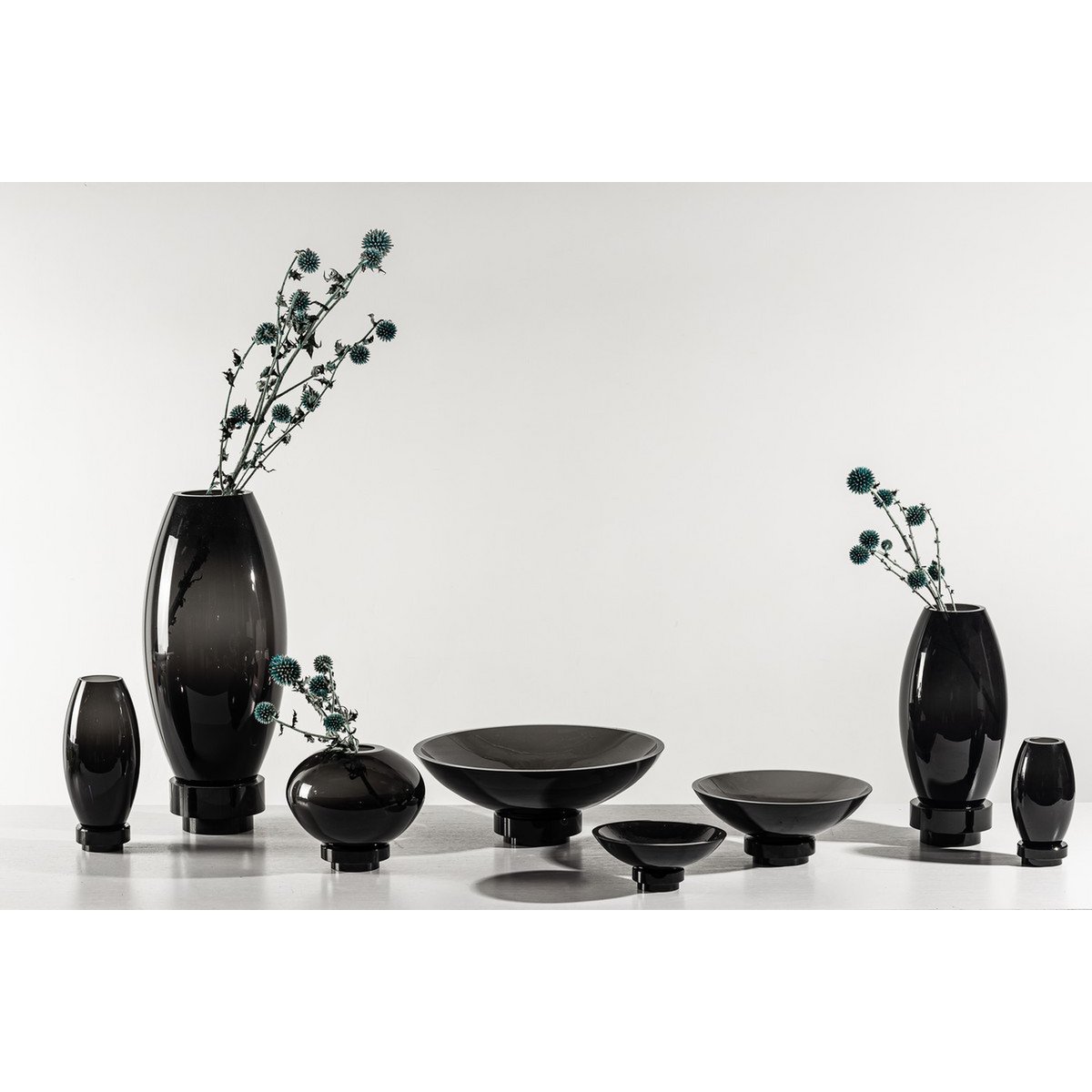 Détail du bol design RUD12ZW en verre foncé profond