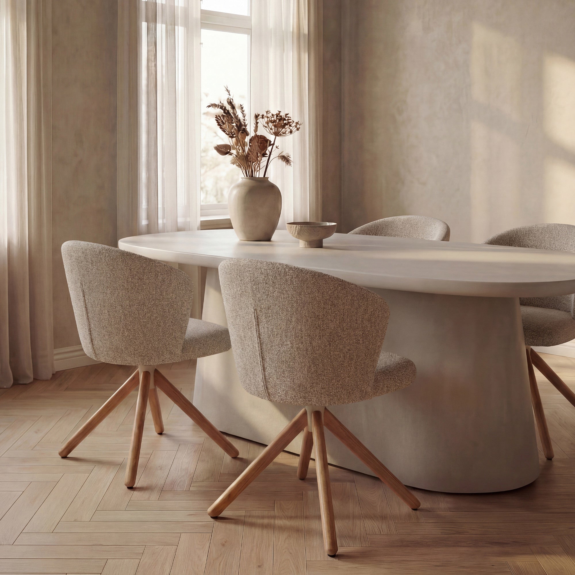Chaise pivotante Torino en ambiance salle à manger