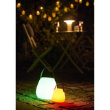 Détail du socle de la lampe LED Derry