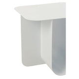 Table d'appoint J-Line Square en métal blanc dans un salon moderne
