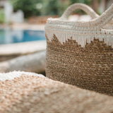 Panier à plantes NIAS blanc sur une étagère