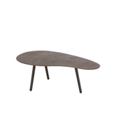Gros plan sur la texture métallique de la table basse Drop J-Line