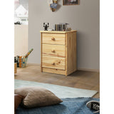 Commode en bois de pin dans un intérieur moderne