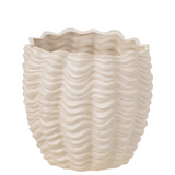 Pot de fleurs Shell en céramique beige, vue de face avec détails de texture