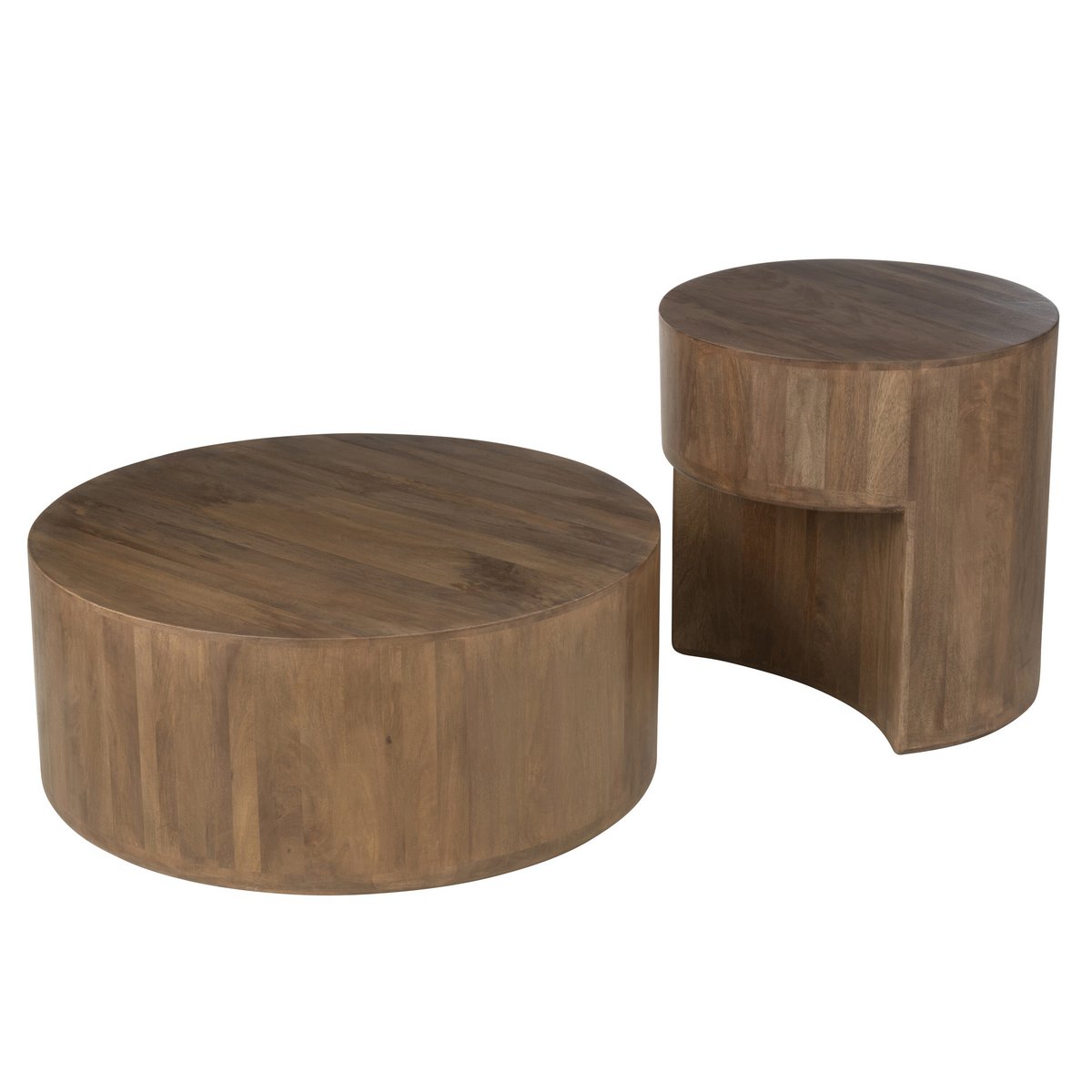 Détail des tables d'appoint Toge en bois de manguier, finition élégante