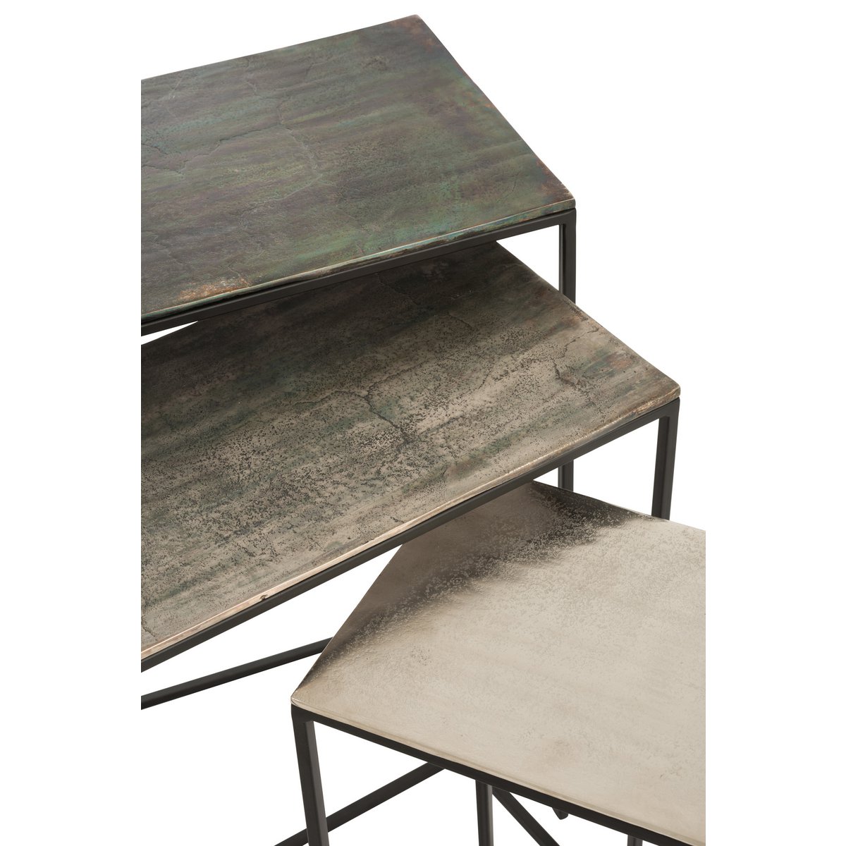 Détail du design moderne de la table J-Line en aluminium noir
