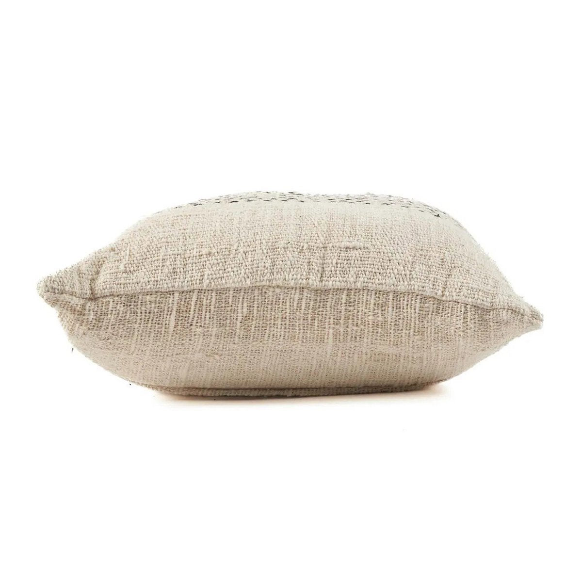 Vue latérale de la housse de coussin Misty