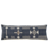 Ambiance cosy avec le coussin J-Line en bleu foncé
