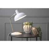 Capot de lampe de table