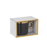 Vue rapprochée de la boîte céramique J-Line, mettant en valeur les couleurs noir et or.