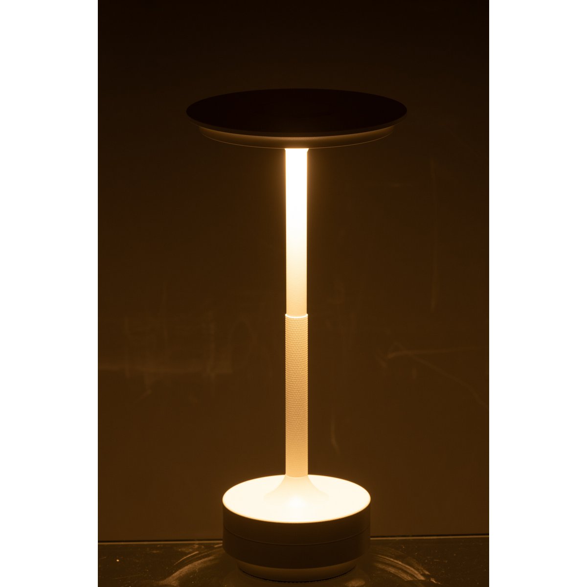 Détail de la texture du tissu de la lampe J-Line Touch