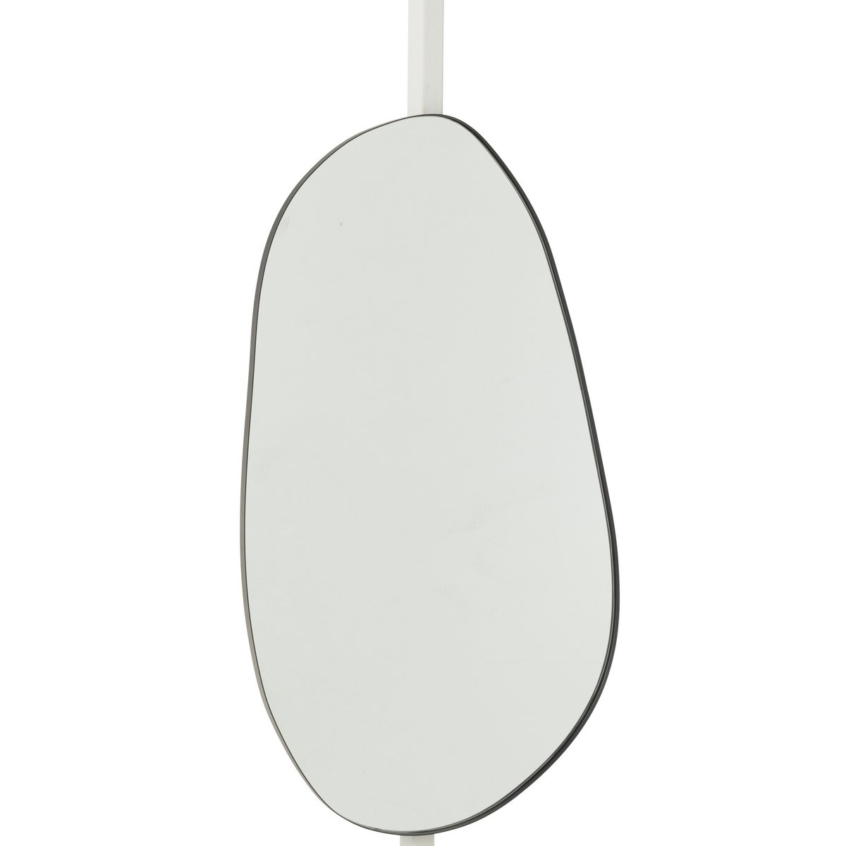 Miroir J-Line Extrema dans un intérieur moderne, ajoutant de la lumière