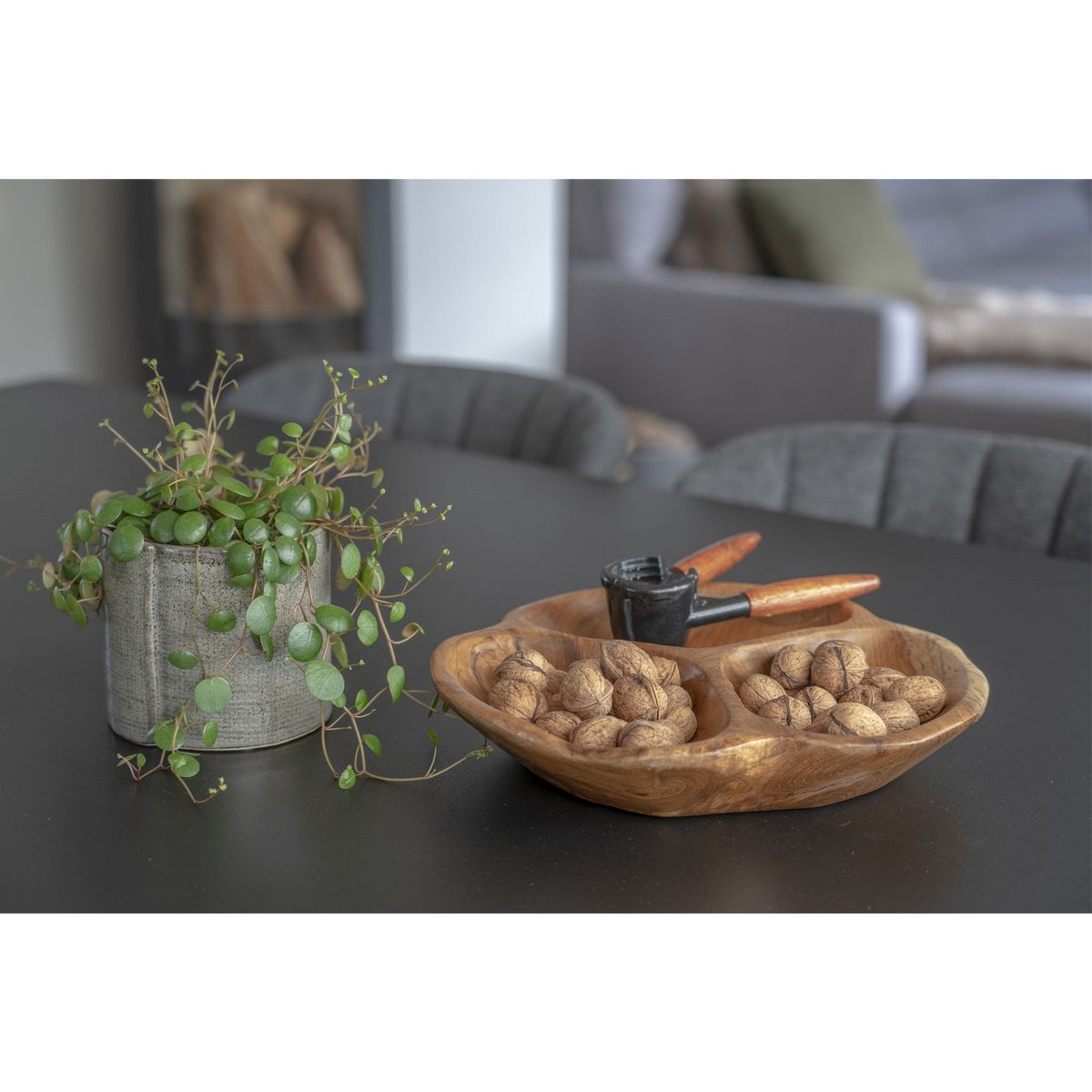 Bol Nola en teck naturel, détail du grain du bois