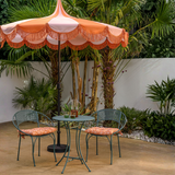 Parasol Kim Oranje en extérieur sous le soleil