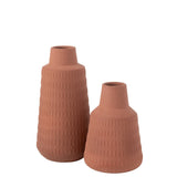 Vase Ria en terracotta - détail sculpté