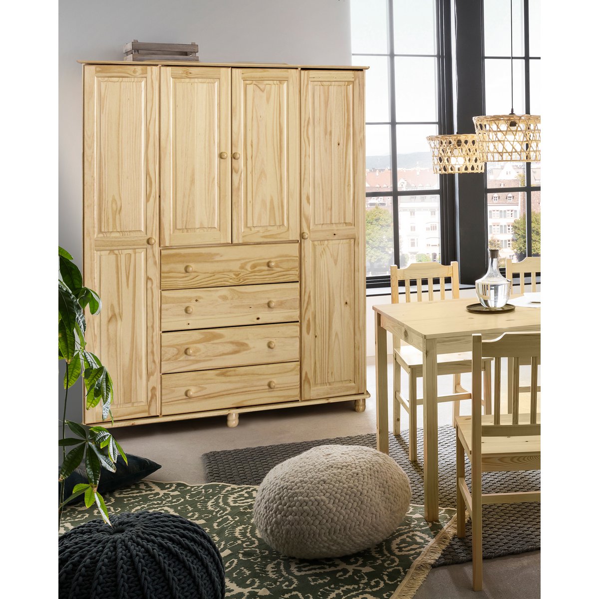 Vue latérale de l'armoire en bois de pin, finition laquée