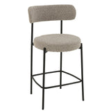 Chaise de bar J-Line dans un cadre de cuisine contemporaine