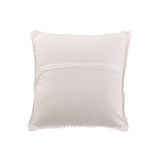 Détail du coussin J-Line Square Lace montrant la texture en coton blanc