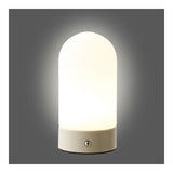Vue rapprochée de la texture en plastique de la lampe Ashford