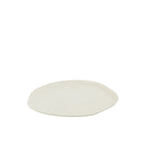 Ambiance décorative avec le plateau rond J-Line en aluminium blanc