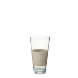 Détail du verre transparent et des nuances de beige du vase Delph