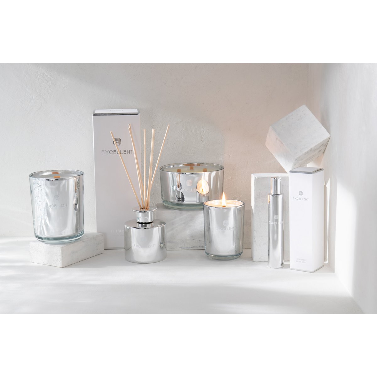 Bâtonnets parfumés J-Line Excellent - mise en scène élégante
