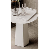 Détails du pied pentagonal de la table d'appoint Charme Blanc