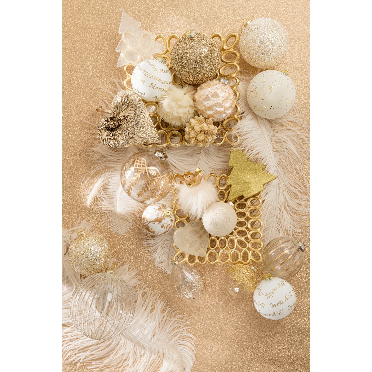 Détail de la texture marbrée des boules de Noël J-Line