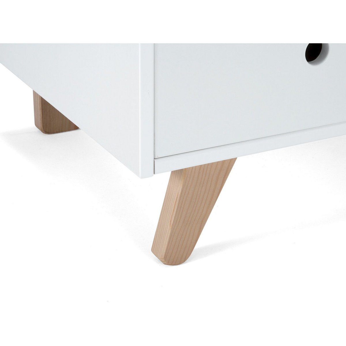 Design sans poignée avec trous pour les doigts