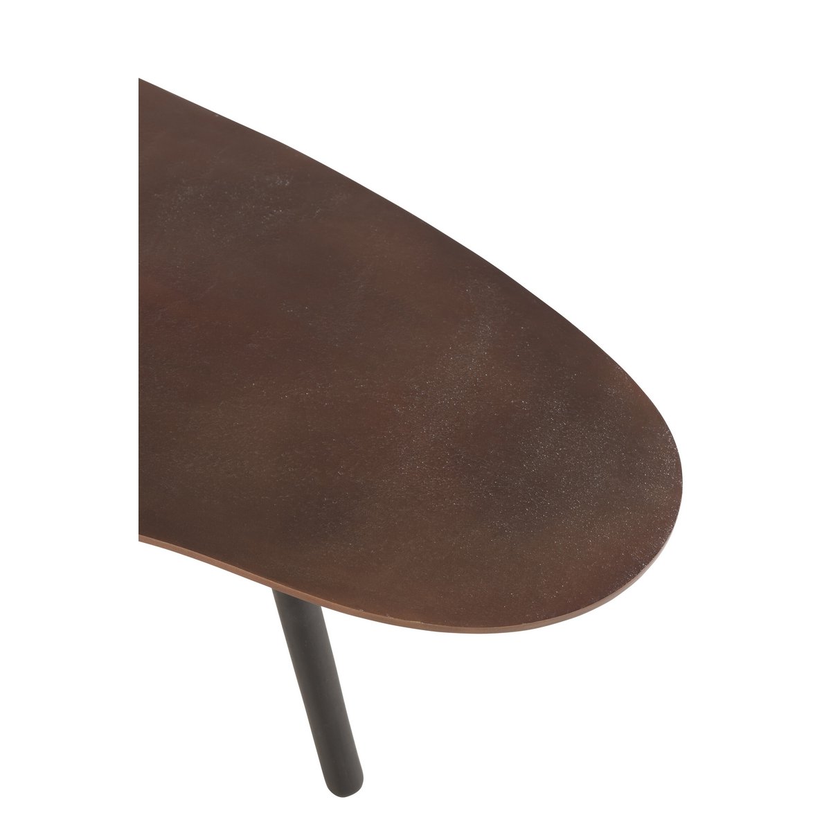 Ambiance salon avec la table basse Drop J-Line, style industriel