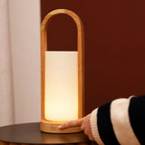 Lampe de table rechargeable en bois marron clair Evie